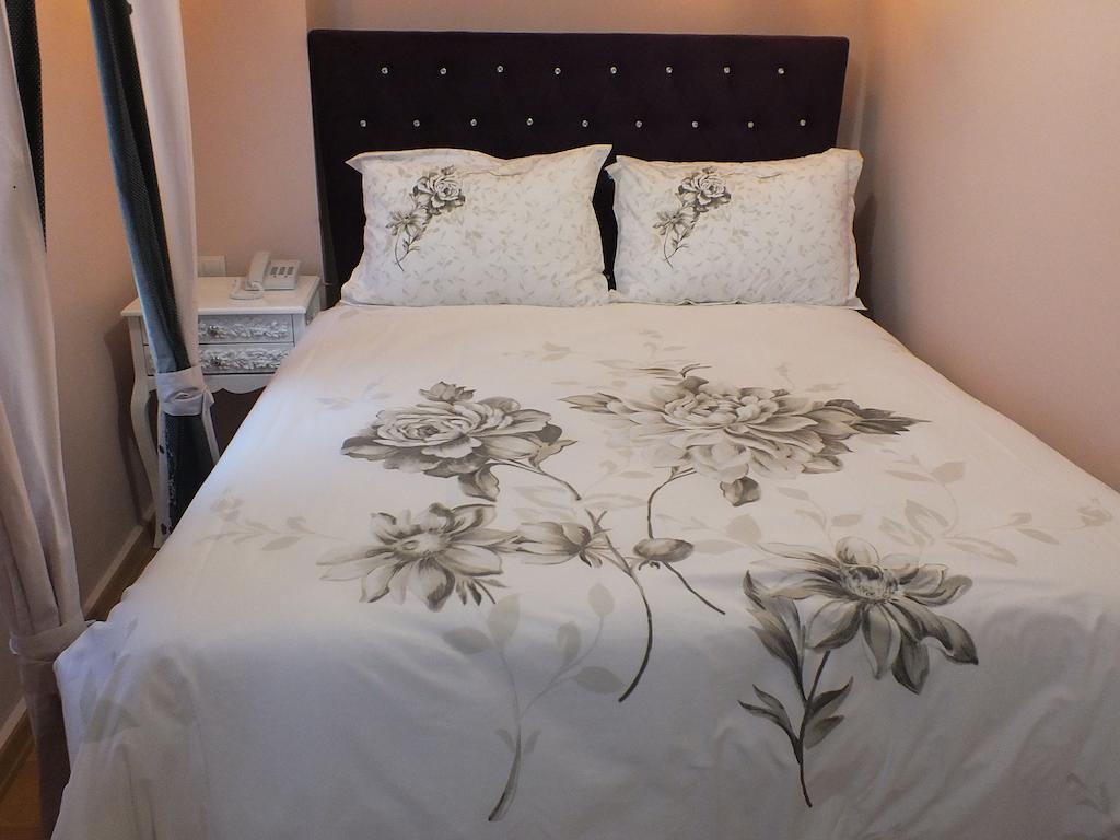Yesim Suites Istanbul Bagian luar foto