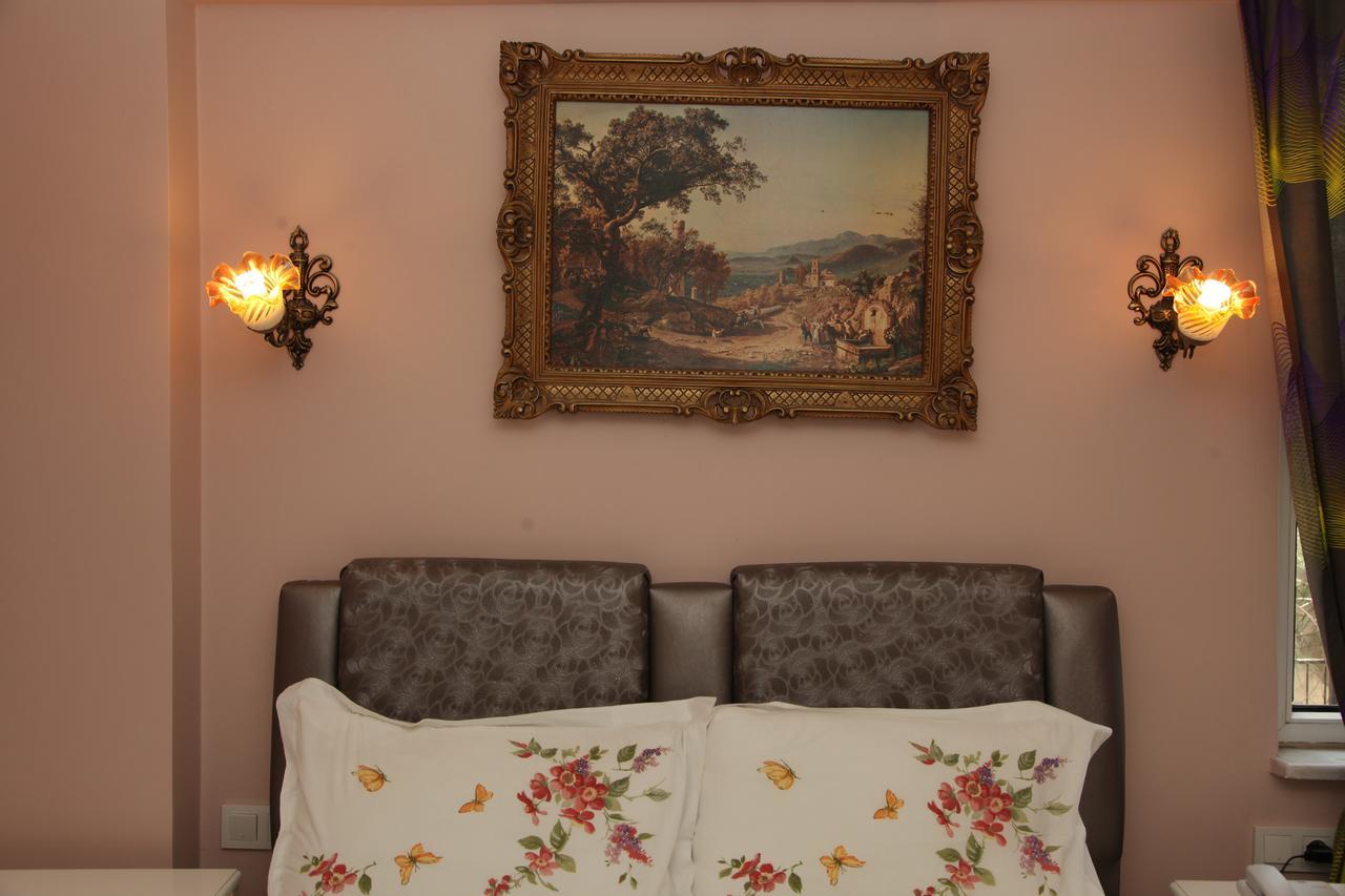 Yesim Suites Istanbul Bagian luar foto