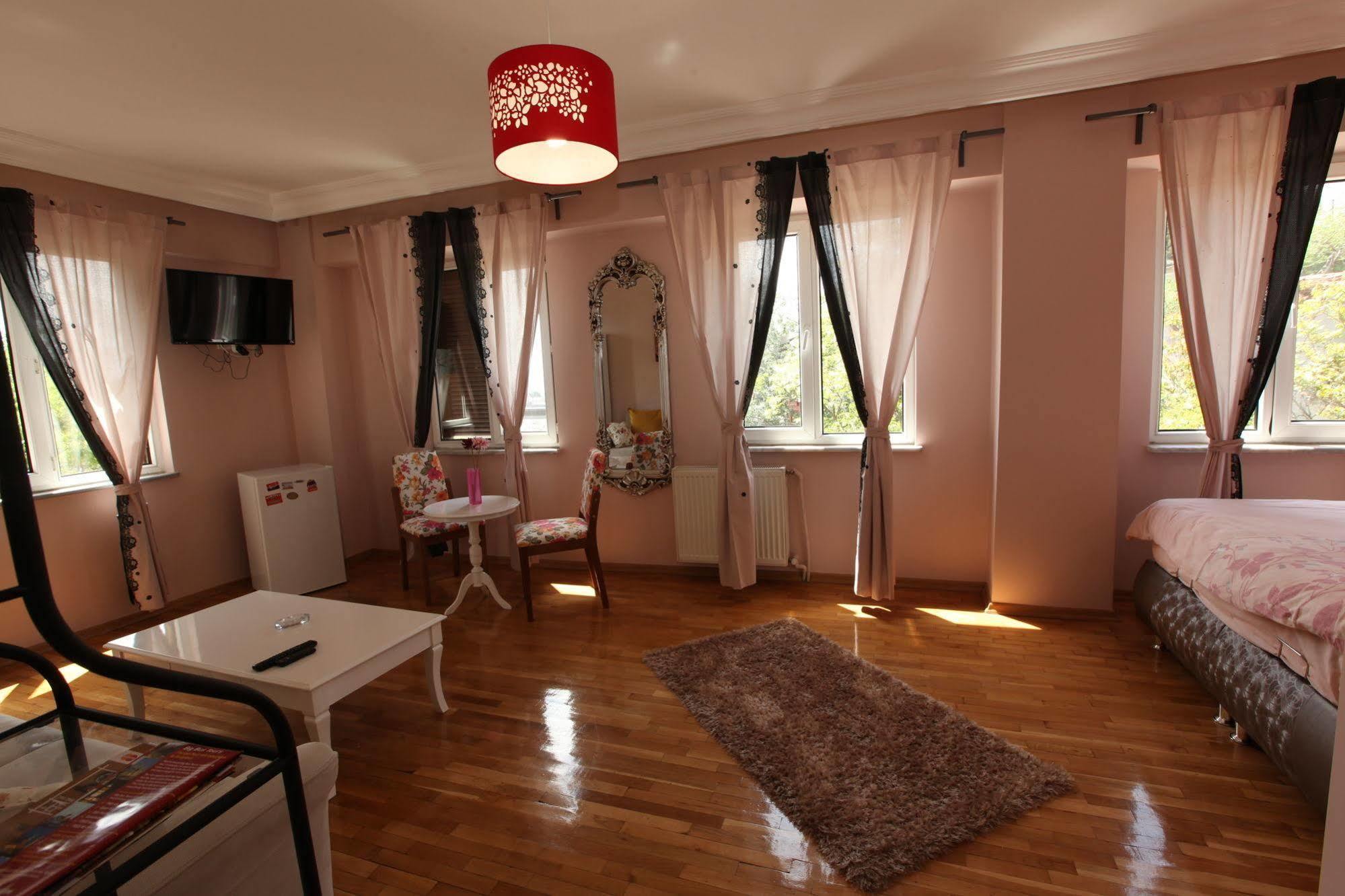 Yesim Suites Istanbul Bagian luar foto