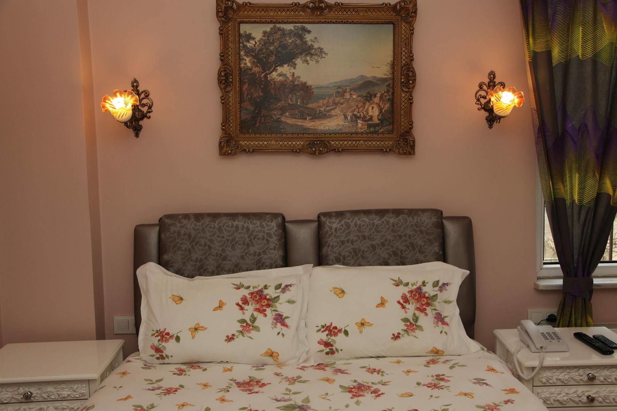 Yesim Suites Istanbul Bagian luar foto