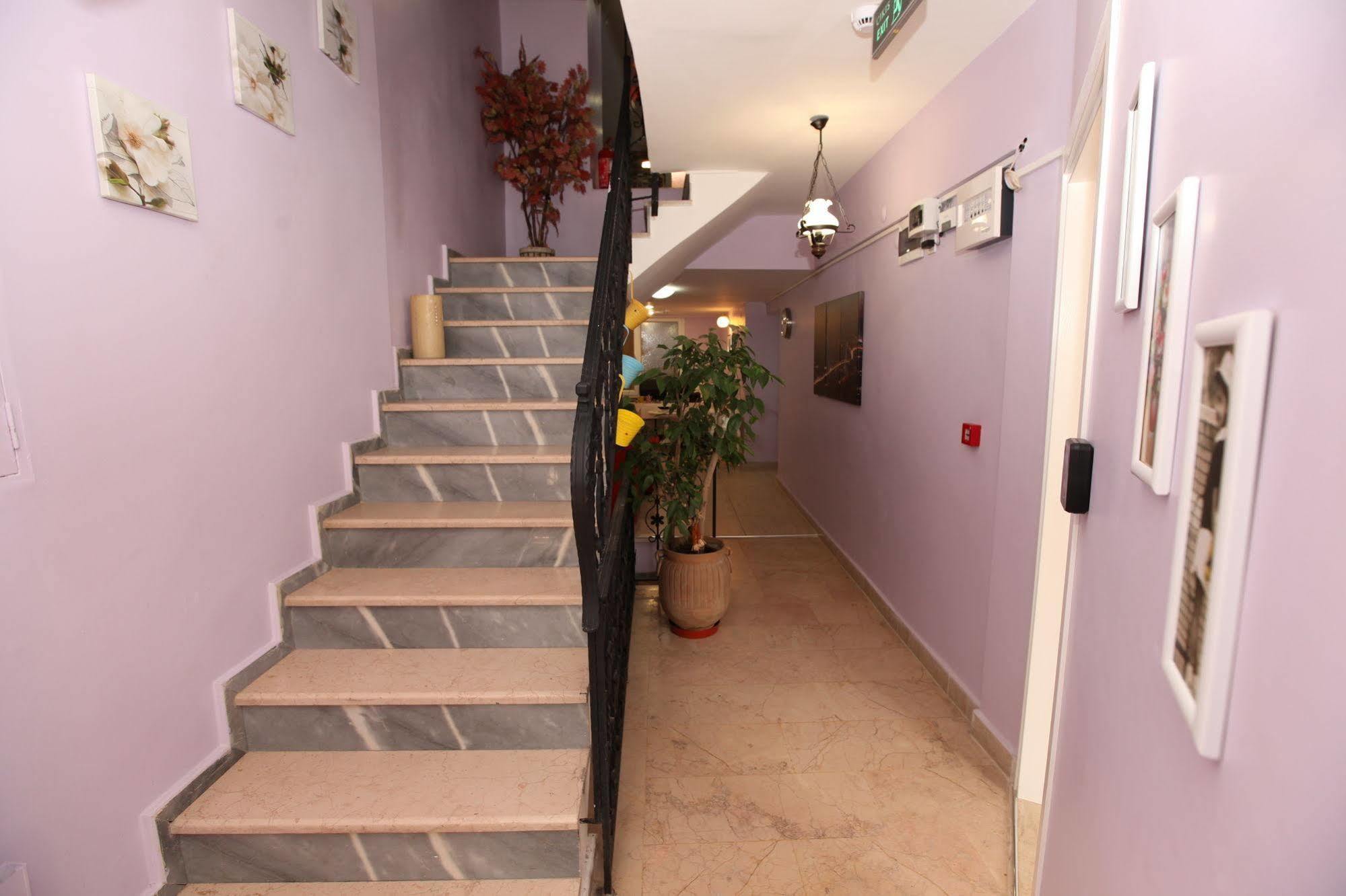 Yesim Suites Istanbul Bagian luar foto